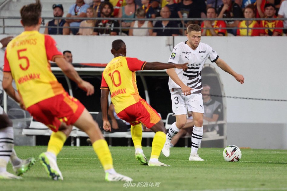 更是战术角 更是战术角