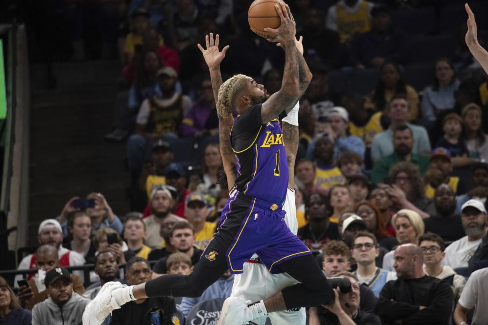 贾一凡稳健 贾一凡稳健